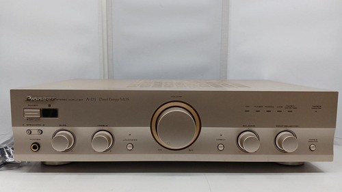 Amplificatore stereo integrato
