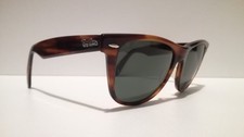 VINTAGE B&L RAY BAN WAYFARER