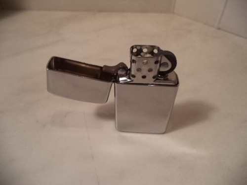 Zippo lighter accendino - zippo,