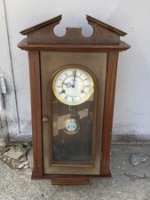 Antico orologio a pendolo anni