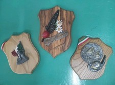 Lotti di nr. 3 CREST Alpini