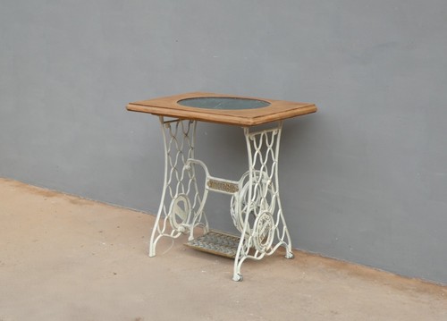 Tavolino con base ghisa - ghisa, e