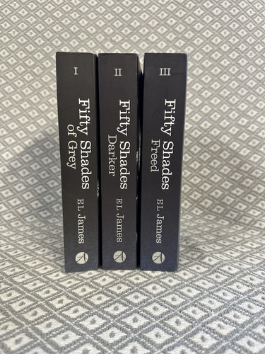 Fifty shades grey trilogy - fifty,