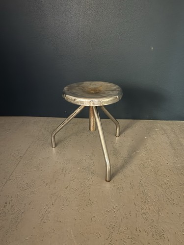 Sgabello industriale vintage