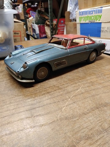 Auto sportiva vintage super - auto,