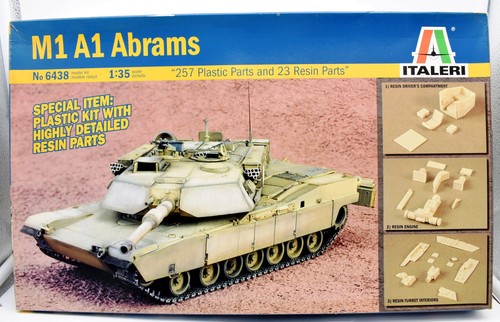 Modellino model kit montaggio