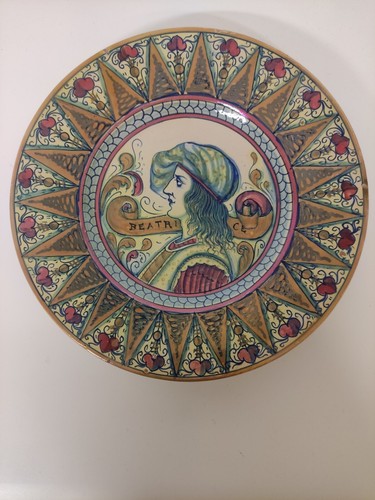 Piatto ceramica maiolica