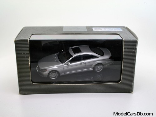 Mercedes 500 - 1:43,