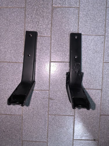 Coppia staffe paraurti - staffe,