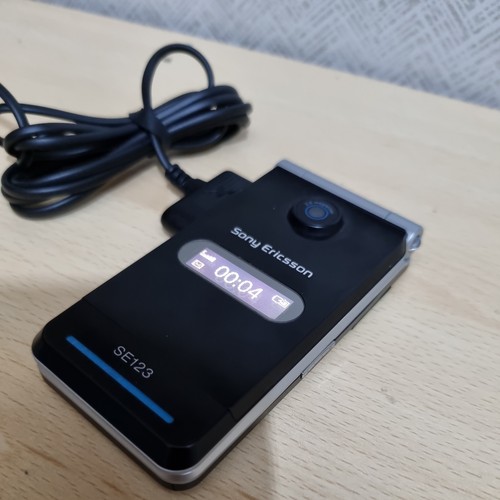 Sony ericsson z770i prototype - ericsson,