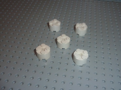 Lego white round - 5, brick