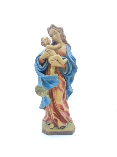 Statua della madonna con - della,