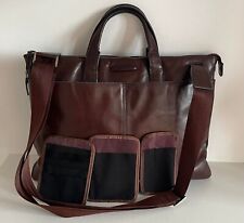 Stupenda   pelle vitello  capiente marrone borsa tracolla  Piquadro