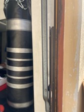 sacco da boxe 40 kg sabbia  con catena  più base per sostegno senza foratura!  