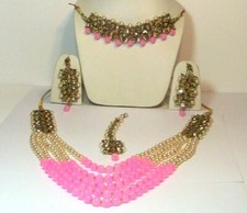 Bellissimo Bharti asiatico -