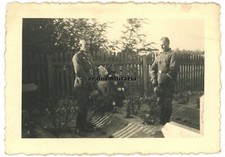 Orig. Foto Offizier bei Grab