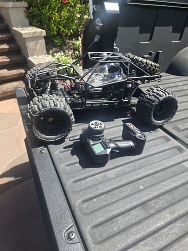 Axial yeti brushless buggy - yeti,