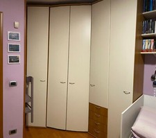 Armadio con cabina, color panna e ciliegio 