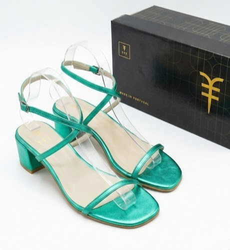 Yff young fashion footwear - yff,