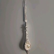 Antico strumento per unghie