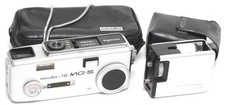 Minolta-16 MG-S fotocamera subminiatura 16 mm con Rokkor 2,8/23 mm e custodia
