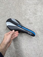 Sella bici GT nera blu argento