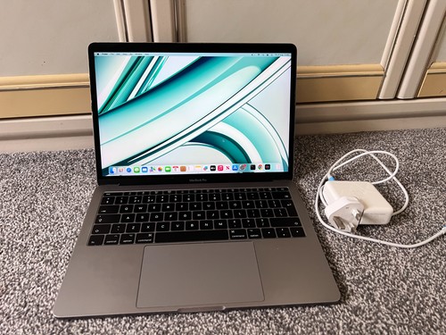 Apple macbook pro 2017 - apple,