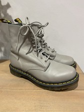 Stivali stringati Dr Martens