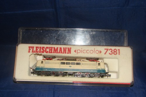 Fleischmann locomotiva - n,