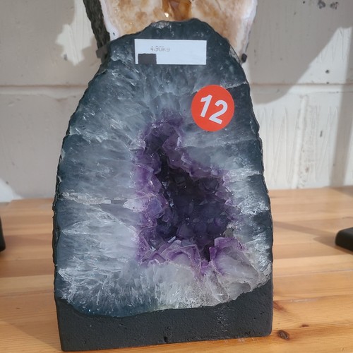 Amethyst geode cave - geode,