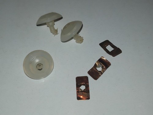Piedini per - (plastica),