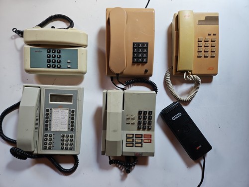 Serie telefoni fissi - di,
