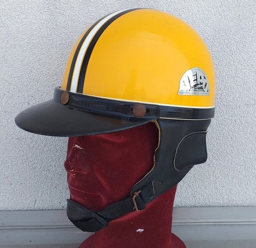 Casco vintage motociclista