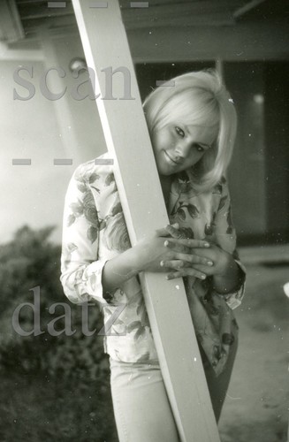 Foto anni procace bionda - foto,
