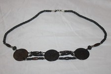 Collana in Ebano Lavorata a Mano – Artigianato Africano