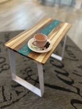 Tavolino Da Salotto  In Legno E Resina Epossidica Satinata