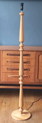 Light oak wooden floor - light,