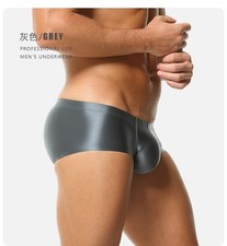 Boxer uomo sexy a marsupio