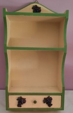 Mensola in legno con cassetto uva rossa