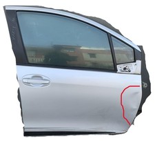 PORTIERA ANTERIORE DESTRA PER TOYOTA Yaris Serie (17>20)