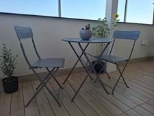 Tavolo e 2 sedie pieghevoli, da esterno