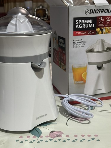 Spremiagrumi elettrico - spremiagrumi,