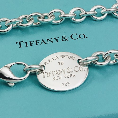 Collana con ciondolo girocollo