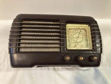 Radio a valvole Italiana Marca ALFA In Bachelite Anni 40/50-