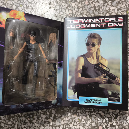 Neca terminator sarah - 2,
