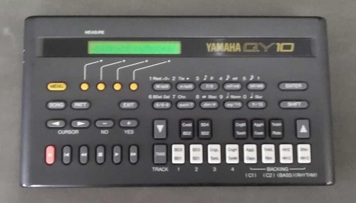 Yamaha qy10 sequencer mobile - sequencer,