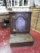 Antico inginocchiatoio in noce