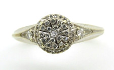 Anello cocktail a grappolo in oro bianco 9 kt con diamanti 0,15 ct testato, misura K