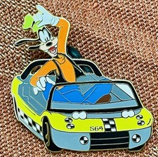 Spilla Disney Pippo Auto LE