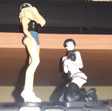 LOTTO 2 FIGURINE ITALIA FUMETTI Hot GIRL MODELLA VALENTINA FOTOGRAFO,MIELE Milo Manara